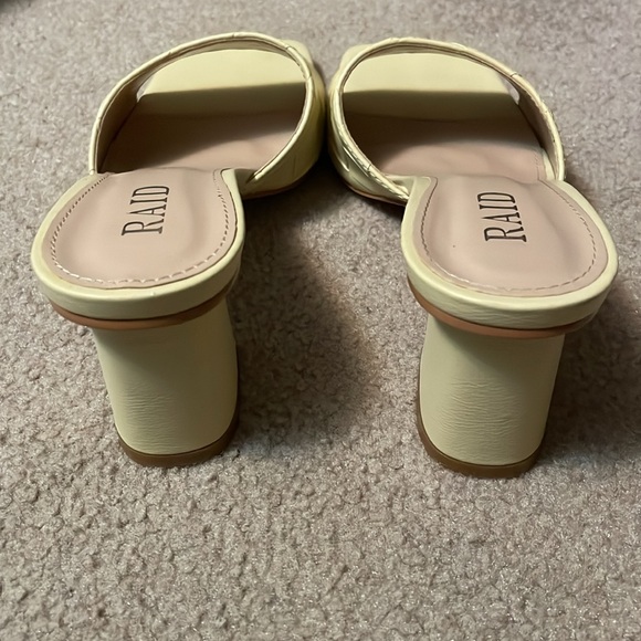 RAID | Albie | Woven | Slip-On | Block Heel |Sandals | Pastel Yellow | Size 38 - Picture 3 of 11